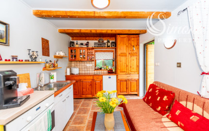 PREDANÉ! Chata so záhradou v obci Hrašovík