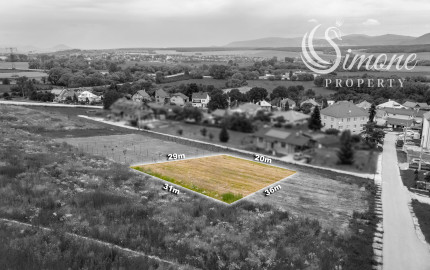 Stavebný pozemok v obci Lemešany - 787 m2