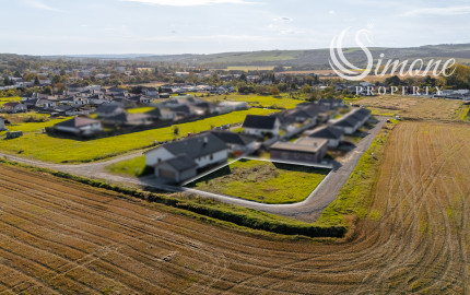 PREDANÉ! Stavebný pozemok v obci RUSKOV