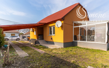 PREDAJ Rodinný dom so zimnou záhradou, Méra - Maďarsko