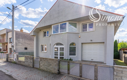 PREDANÉ! Exkluzívny Rodinný dom s garážou v Sečovciach