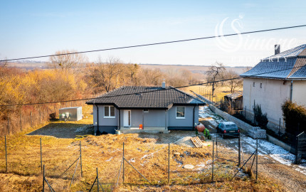 Pozemky v obci Kuzmice