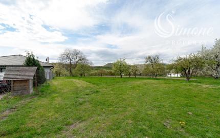 Stavebný pozemok - 2 693 m² - v obci Bunetice