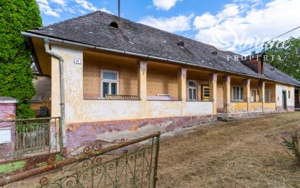 PREDAJ Pozemok 1357m²+starý gazdovský dom – Košická Polianka