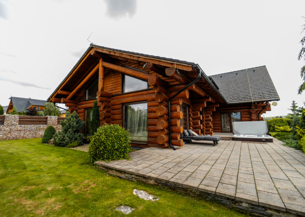 PREDANÉ! Luxusný CHALET s nádhernými výhľadmi na TATRY