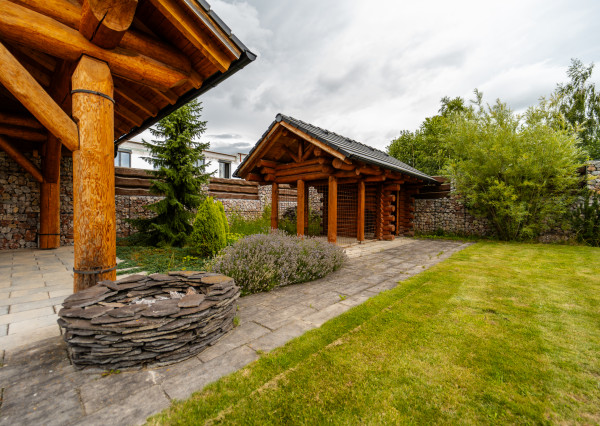 PREDANÉ! Luxusný CHALET s nádhernými výhľadmi na TATRY