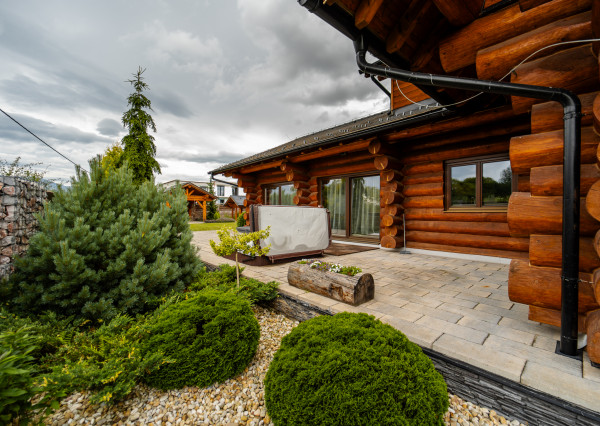PREDANÉ! Luxusný CHALET s nádhernými výhľadmi na TATRY