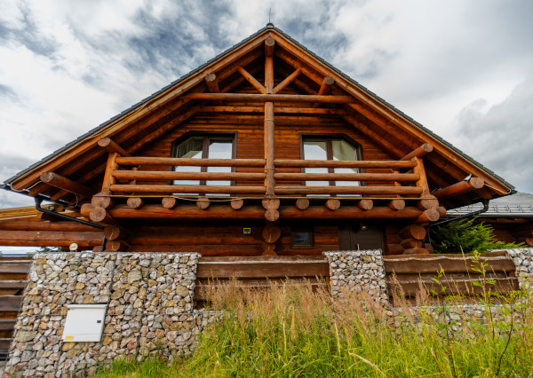 PREDANÉ! Luxusný CHALET s nádhernými výhľadmi na TATRY