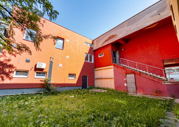 Budova obchodu a služieb, Košice – Západ