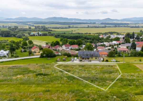 PREDANÉ! Pozemok určený na IBV - Lemešany - 1838 m2