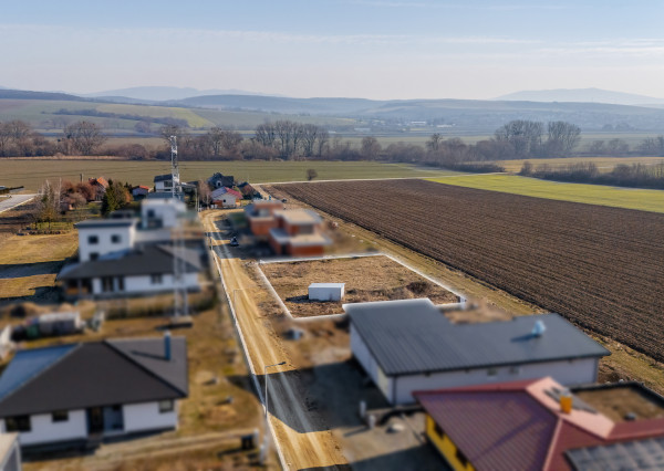 Stavebný pozemok v obci BENIAKOVCE