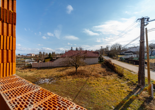 Novostavby v obci Perín - Chym, časť Vyšný Lánec