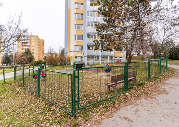 NA PREDAJ - 2 izbový byt s loggiou, KE - Dargovských hrdinov