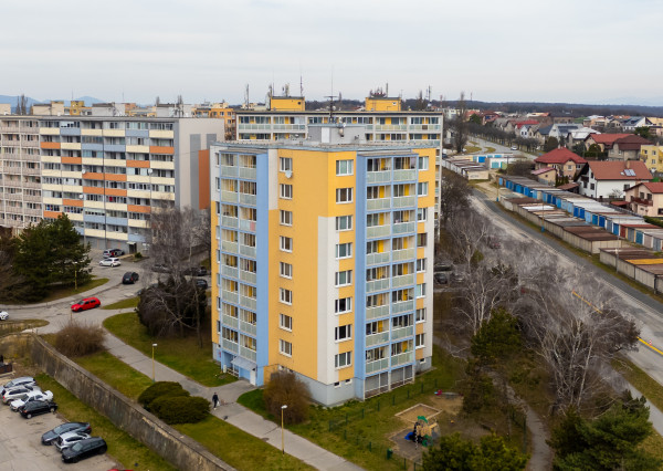 NA PREDAJ - 2 izbový byt s loggiou, KE - Dargovských hrdinov