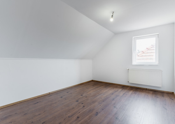 Rodinný dom s gazdovským na pozemku 2390 m2, Méra - Maďarsko