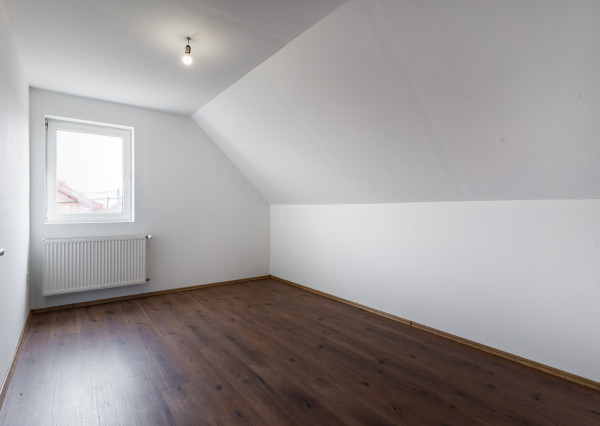 Rodinný dom s gazdovským na pozemku 2390 m2, Méra - Maďarsko