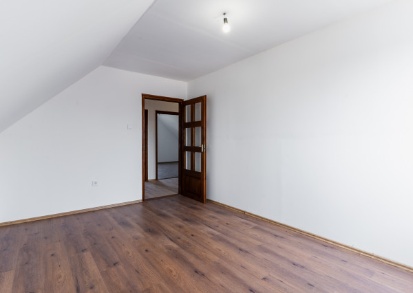 Rodinný dom s gazdovským na pozemku 2390 m2, Méra - Maďarsko