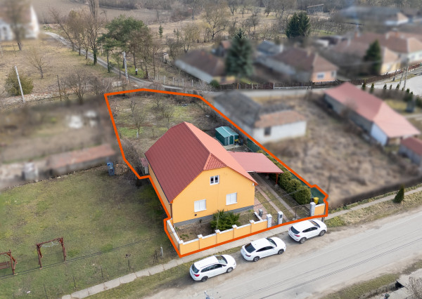 PREDAJ Rodinný dom so zimnou záhradou, Méra - Maďarsko