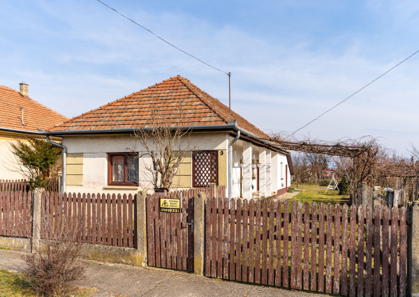 Vidiecky dom vhodný na chalupárčenie, 2170m2, Méra -Maďarsko