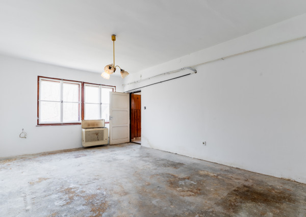 Rodinný dom - čiastočná rekonštrukcia, 840m2, Méra /Maďarsko