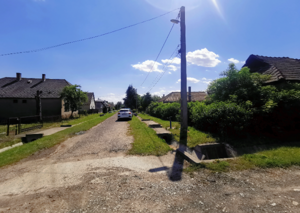 TORNYOSNÉMETI - Stavebný pozemok 800 m2 so starým domom
