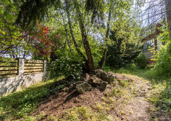 Stavebný pozemok s RD, 1786 m2, Pereš - Košice
