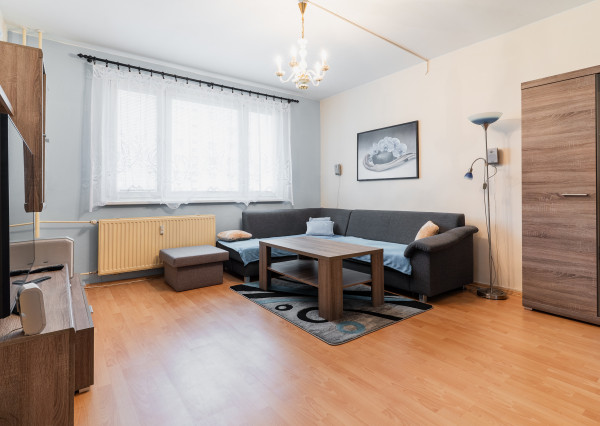 NA PRENÁJOM - 3 izbový BYT s loggiou a pivnicou – 71 m²