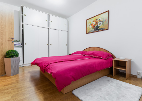 NA PRENÁJOM - 3 izbový BYT s loggiou a pivnicou – 71 m²