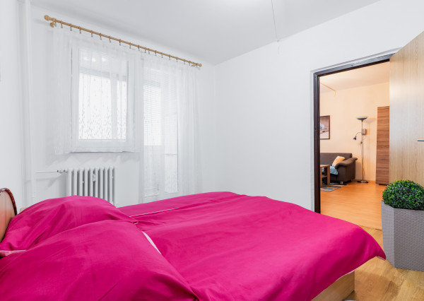NA PRENÁJOM - 3 izbový BYT s loggiou a pivnicou – 71 m²