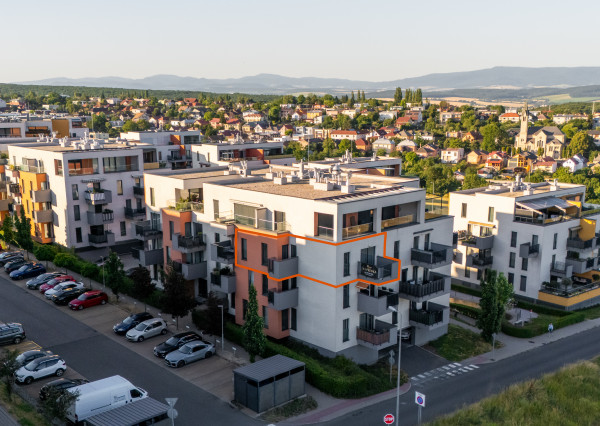 3 izb. BYT v novostavbe 2x balkón a 2x garážové park. miesto