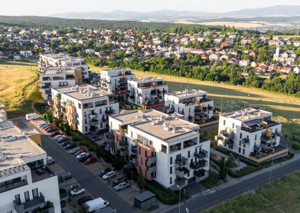 3 izb. BYT v novostavbe 2x balkón a 2x garážové park. miesto