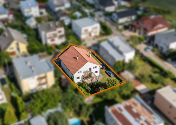 Exkluzívny Rodinný dom s garážou v Sečovciach
