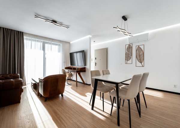 Luxusný 3-izbový Byt s balkónom a garážovým parkovaním (Staré Mesto, Košice)