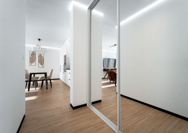 Luxusný 3-izbový Byt s balkónom a garážovým parkovaním (Staré Mesto, Košice)