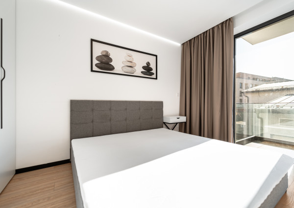 Luxusný 3-izbový Byt s balkónom a garážovým parkovaním (Staré Mesto, Košice)