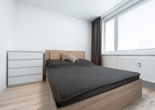 REZERVOVANÉ! Moderný 2 izb. BYT po kompletnej rekonštrukcií, KE - Nad jazerom