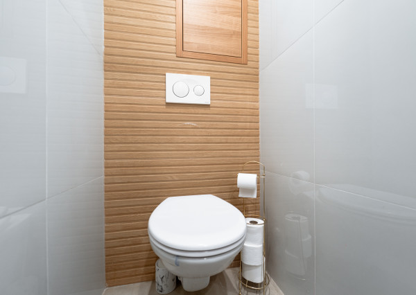 REZERVOVANÉ! Moderný 2 izb. BYT po kompletnej rekonštrukcií, KE - Nad jazerom