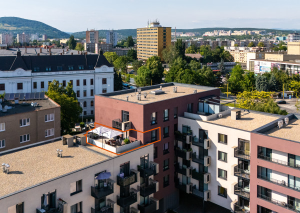 Exkluzívny 3 izb. BYT s terasou a parkovaním v srdci Košíc