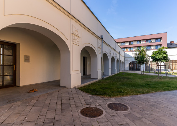 Exkluzívny 3 izb. BYT s terasou a parkovaním v srdci Košíc