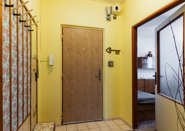 PRENÁJOM 3 izb. byt, loggia, KUZMÁNYHO ul., KE - STARÉ MESTO