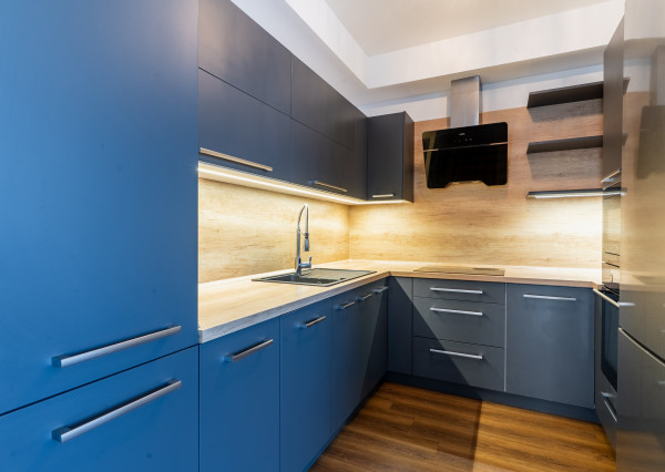 3 izb. BYT v novostavbe 2x balkón a garážové parkovacie miesto