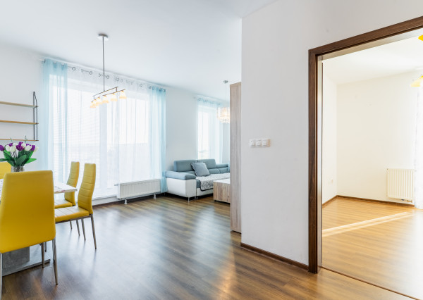 3 izb. BYT v novostavbe 2x balkón a garážové parkovacie miesto