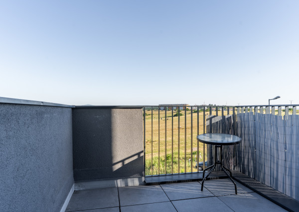 3 izb. BYT v novostavbe 2x balkón a garážové parkovacie miesto