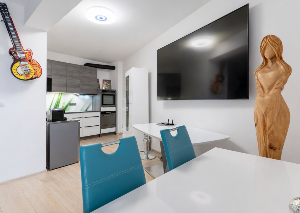 Bývanie v srdci mesta - BYT v novostavbe s balkónom, KE – Staré mesto