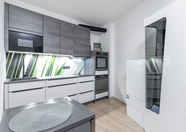 Bývanie v srdci mesta - BYT v novostavbe s balkónom, KE – Staré mesto