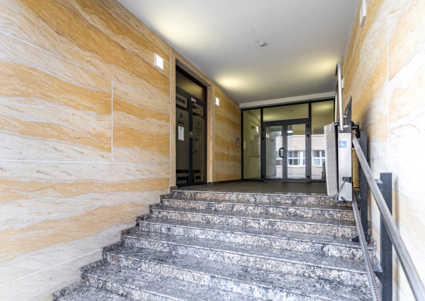 Bývanie v srdci mesta - BYT v novostavbe s balkónom, KE – Staré mesto