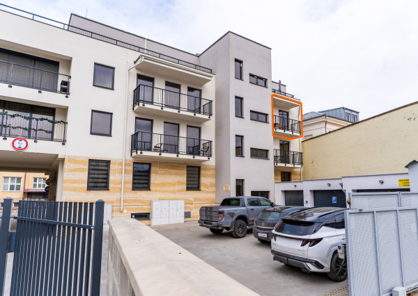 Bývanie v srdci mesta - BYT v novostavbe s balkónom, KE – Staré mesto