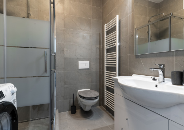 Luxusný veľkometrážny 2-izbový byt (85m2) - Mäsiarska ul.