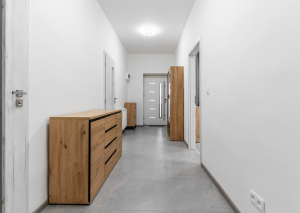 Luxusný veľkometrážny 2-izbový byt (85m2) - Mäsiarska ul.