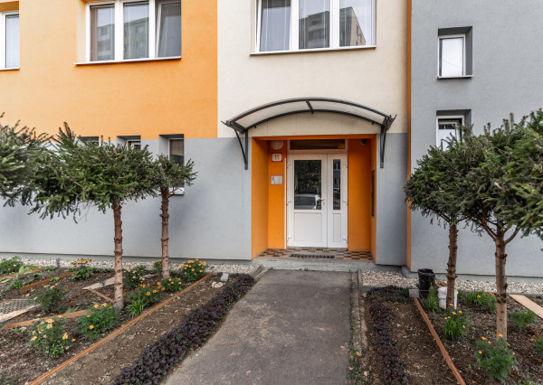 2-IZBOVÝ BYT s loggiou, Čapajevova ul., Košice – Západ